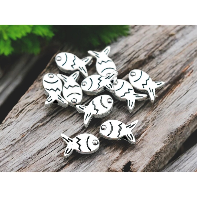 *50* 11x8mm  Antique Silver Fish Beads
