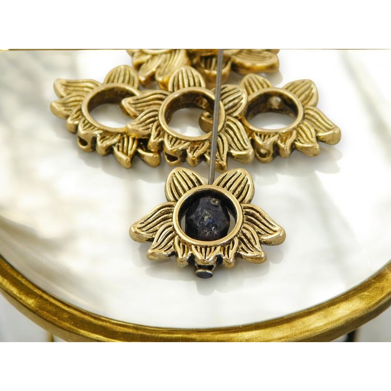 *15* 14x19mm Antique Gold Lotus Flower Bead Frames